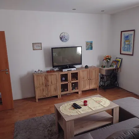 Apartament Zukalka 2kk - 1