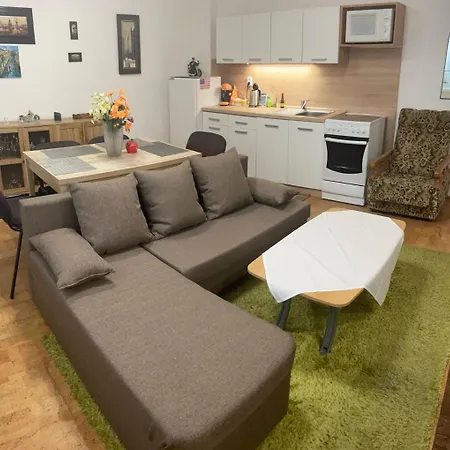 Zukalka 2kk - 1 * Ostrawa